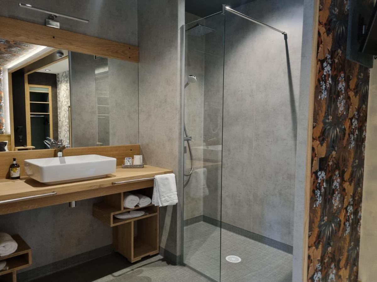 Hôtel La Brasserie Treignac Esterno foto