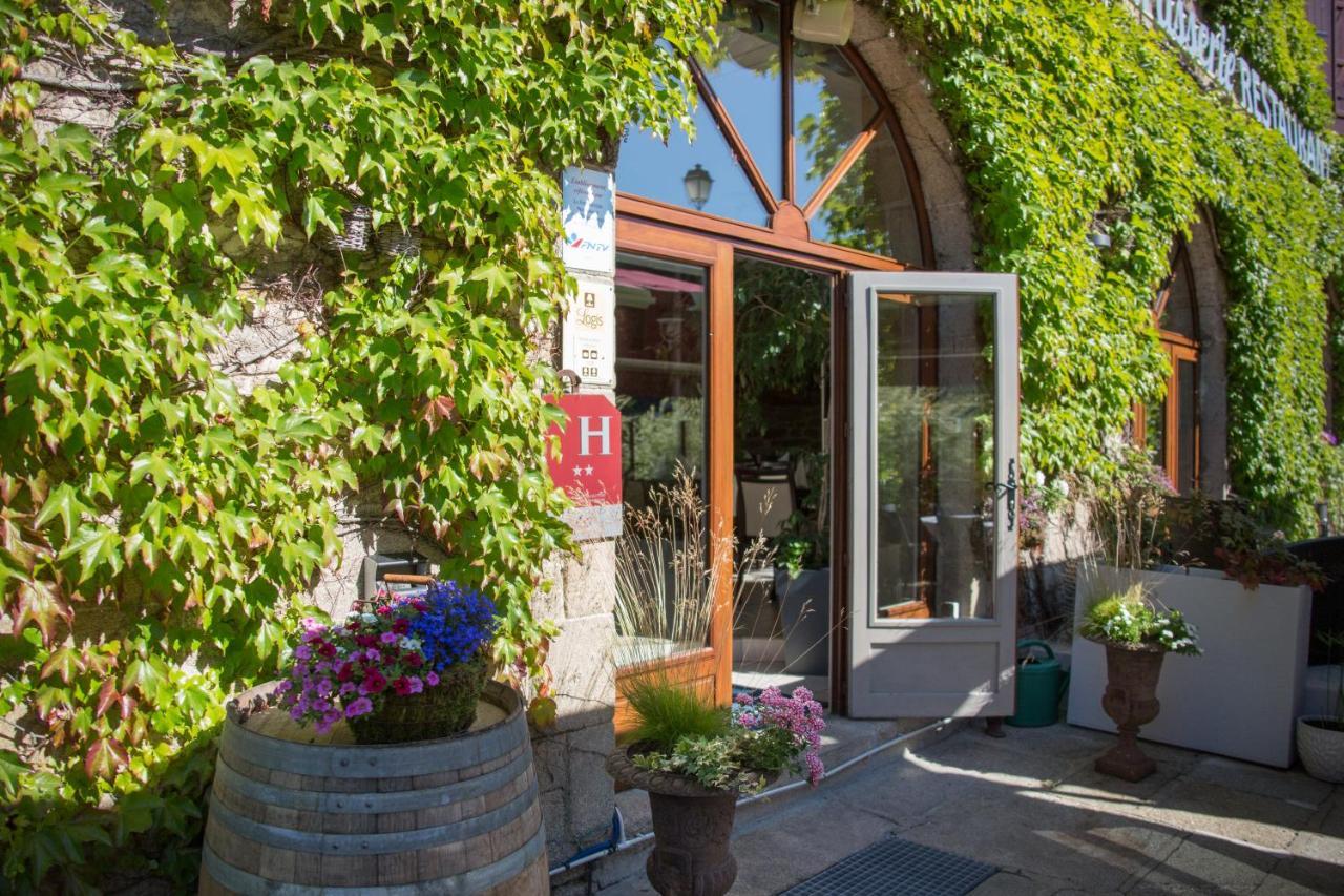 Hôtel La Brasserie Treignac Esterno foto