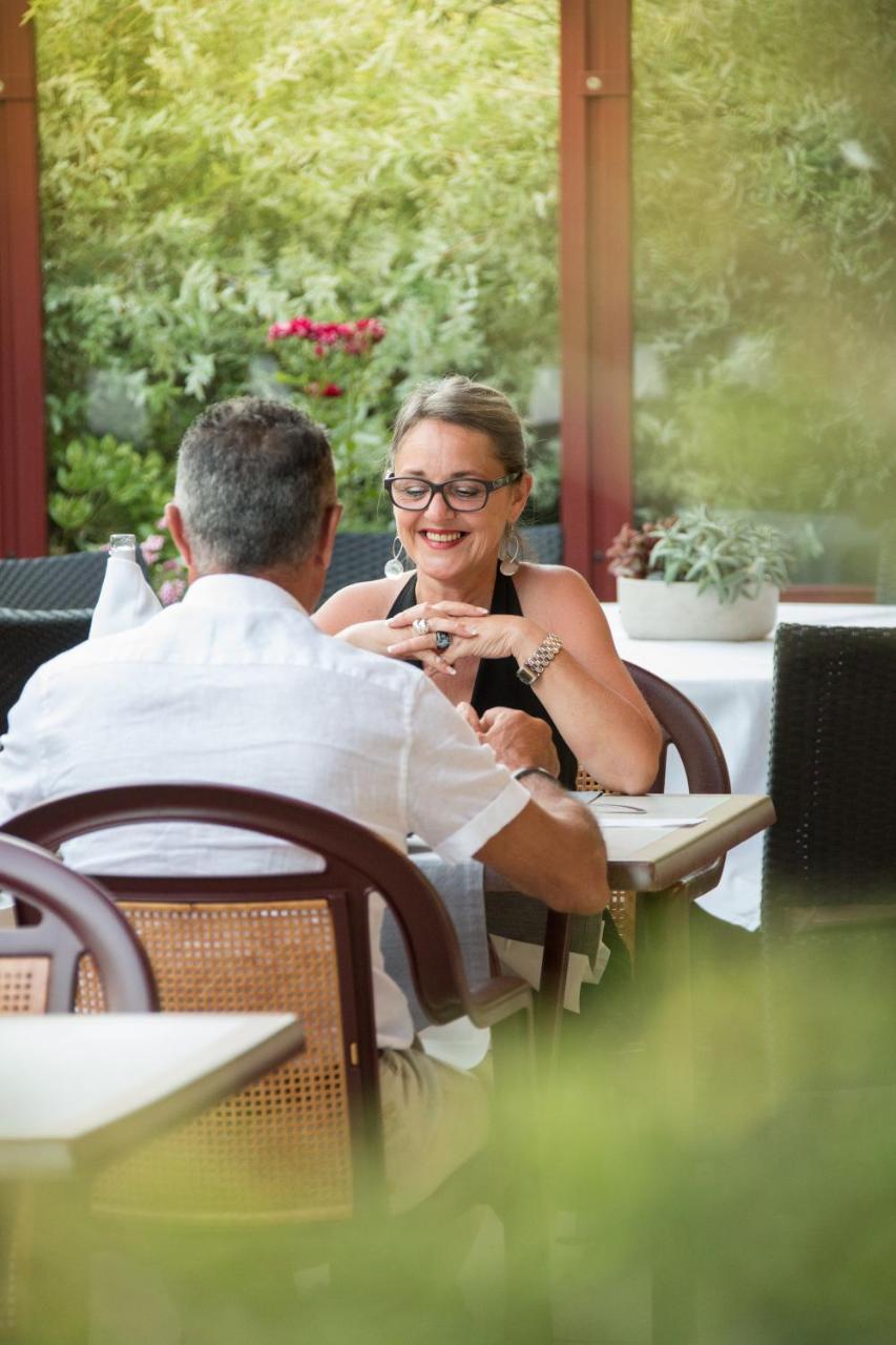 Hôtel La Brasserie Treignac Esterno foto